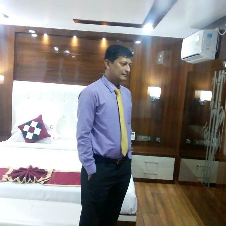 Hotel Rodali Residency Guwahati Exteriör bild