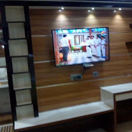 Hotel Rodali Residency Guwahati Exteriör bild