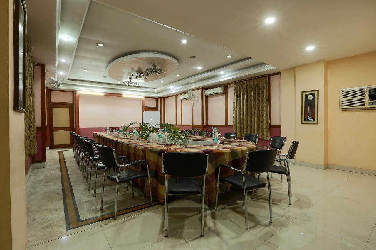Hotel Rodali Residency Guwahati Exteriör bild