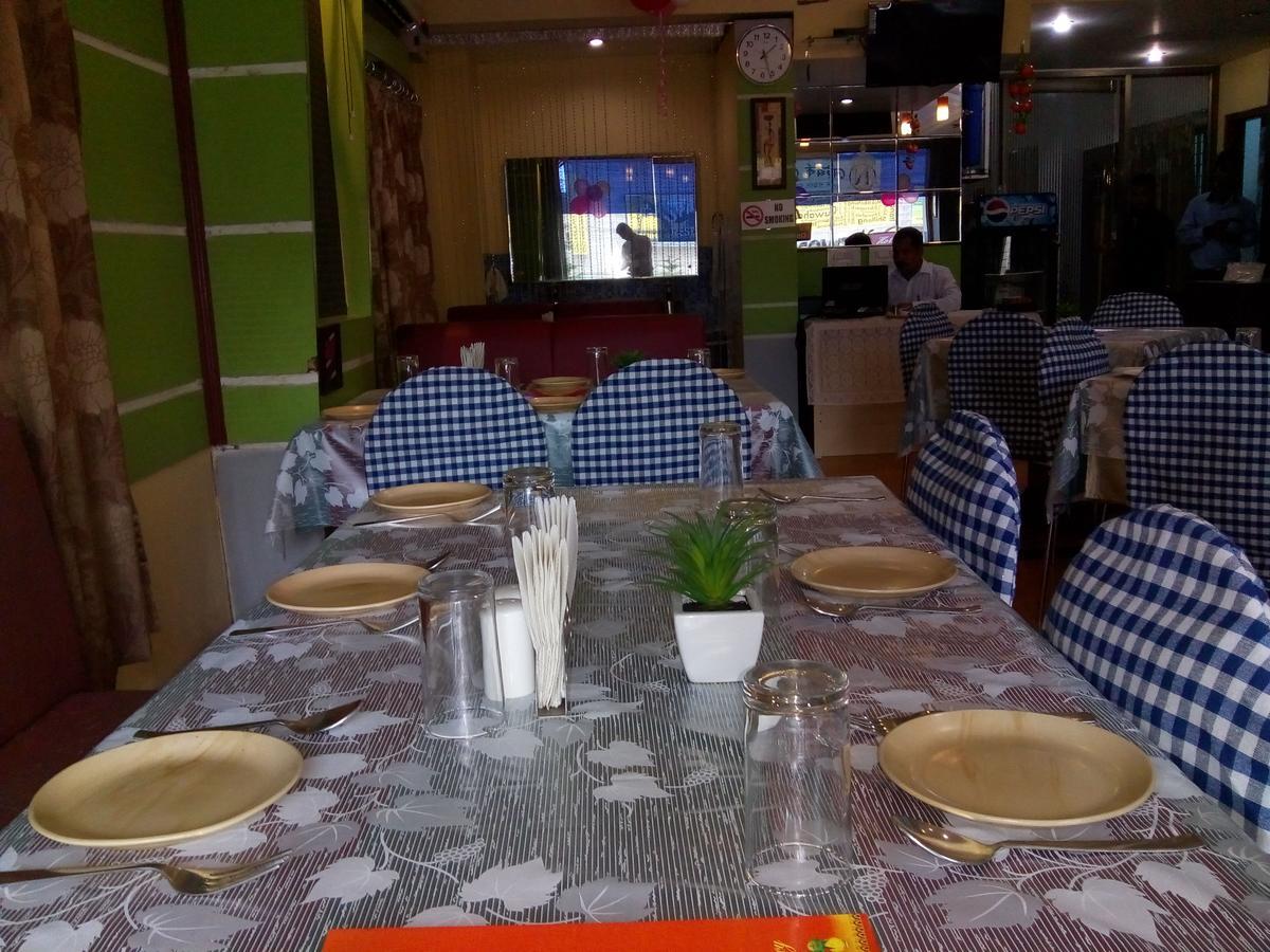 Hotel Rodali Residency Guwahati Exteriör bild